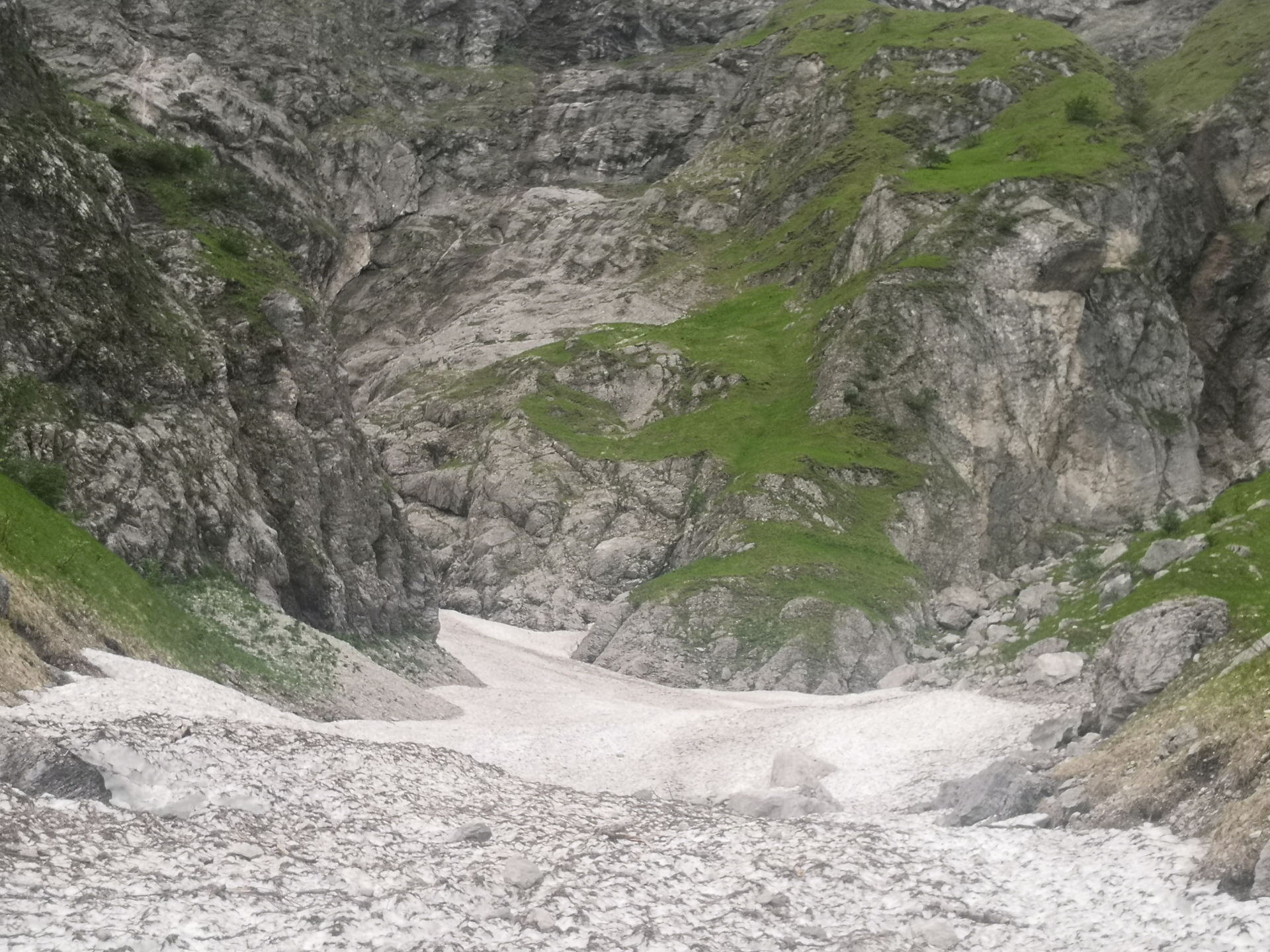 Visuale Del Luogo Incantato Di Fondo Della Salsa Teramo Abruzzo Nella Valle Del Gran Sasso